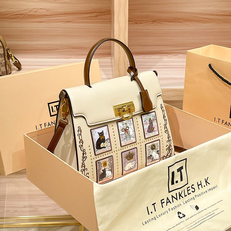 Women's handbag brand handbag  - огляд і ціна Interior Design High End